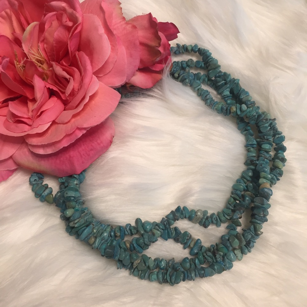 Turquoise beaded necklace choker set